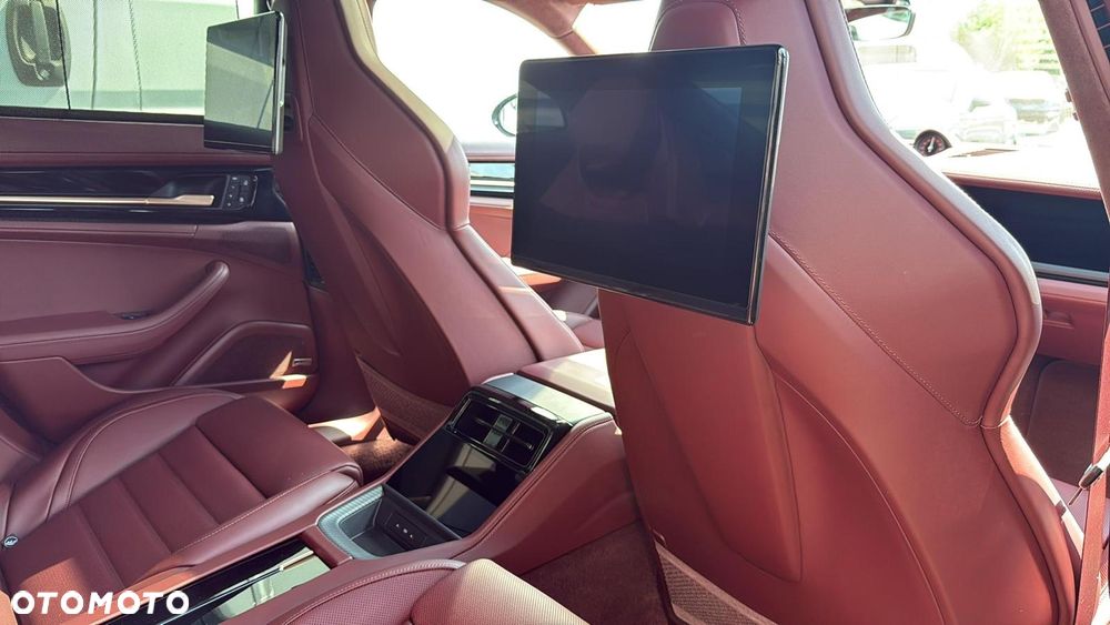 Porsche Panamera - 8