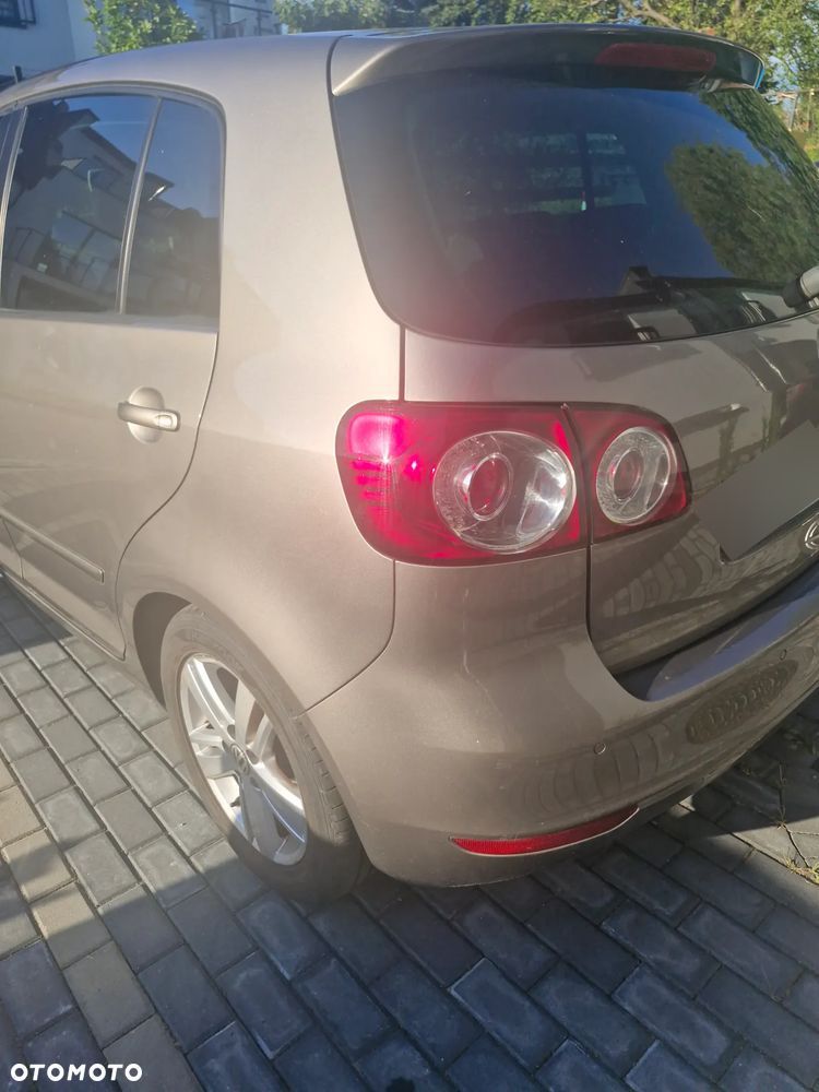 Volkswagen Golf Plus 1.6 TDI BlueMot Comfortline DSG - 4
