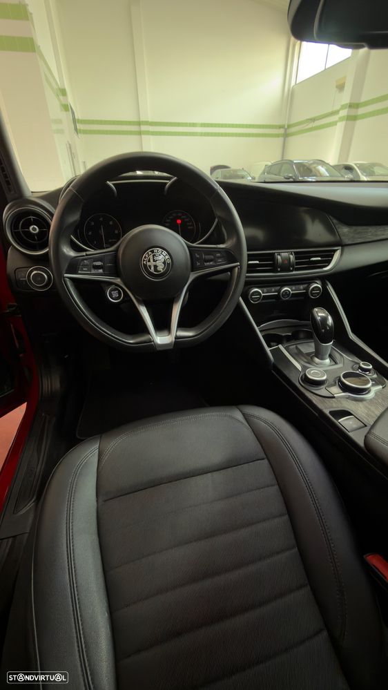 Alfa Romeo Giulia 2.2 D Sprint AT8 - 32