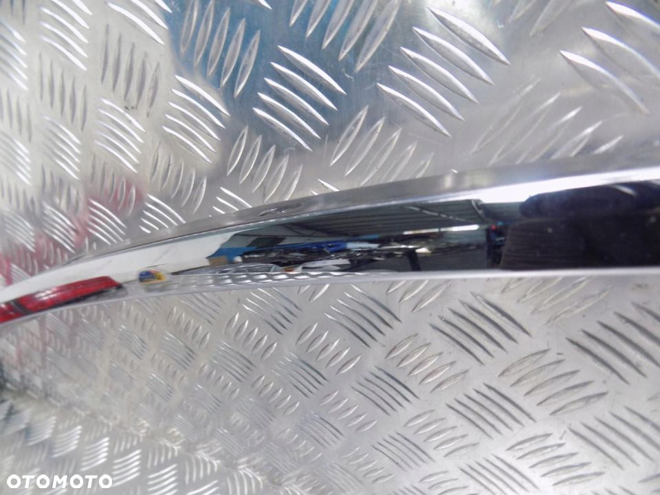 Tesla Model S LISTWA DRZWI PRAWA PRZÓD PRZEDNIA - 11