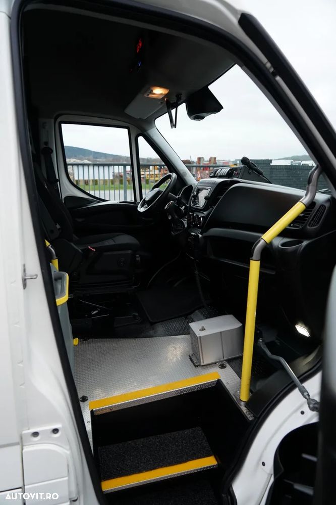 Iveco DAILY / 50C18 / AER CONDIȚIONAT / 66.000 km !!! / HI-MATIC / IMPORTAT - 37