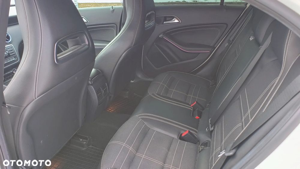 Mercedes-Benz Klasa A 180 CDI 7G-DCT Style - 19