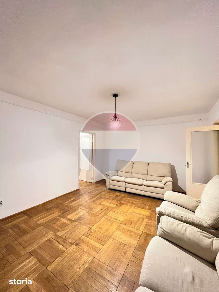 Apartament cu 3 camere de închiriat în zona Bancilor — fotografia 1