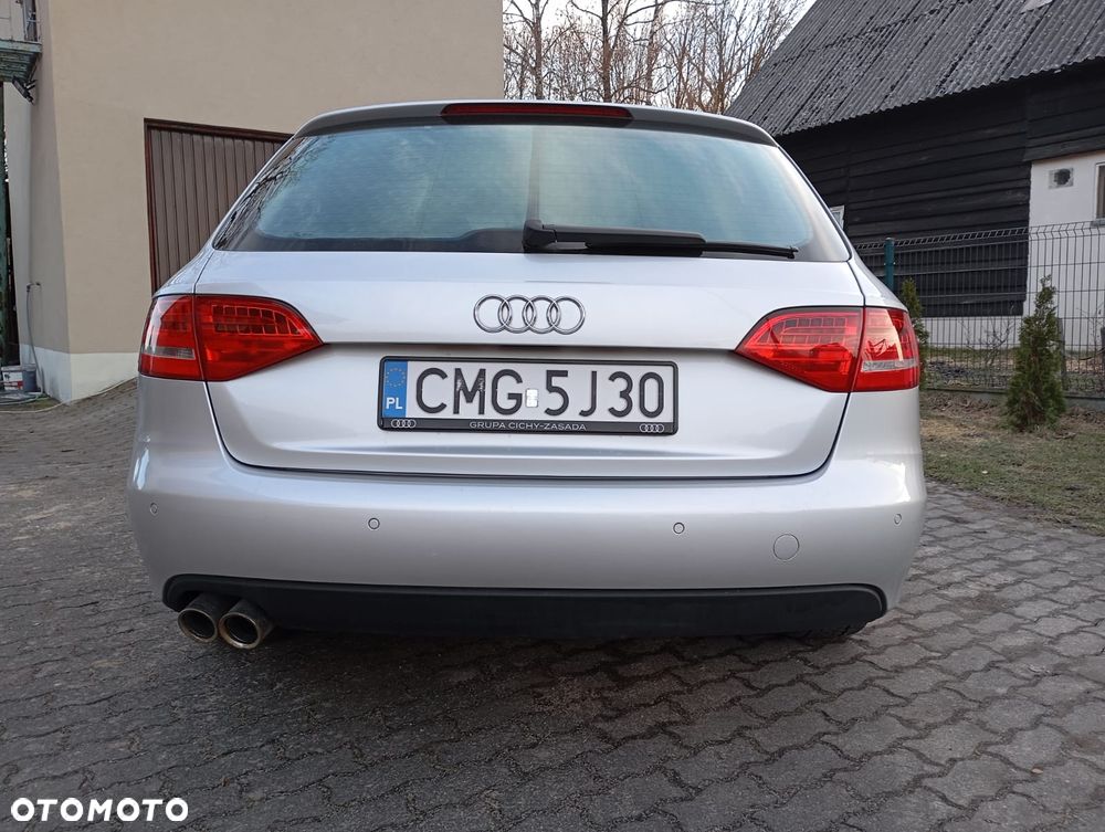 Audi A4 Avant - 4