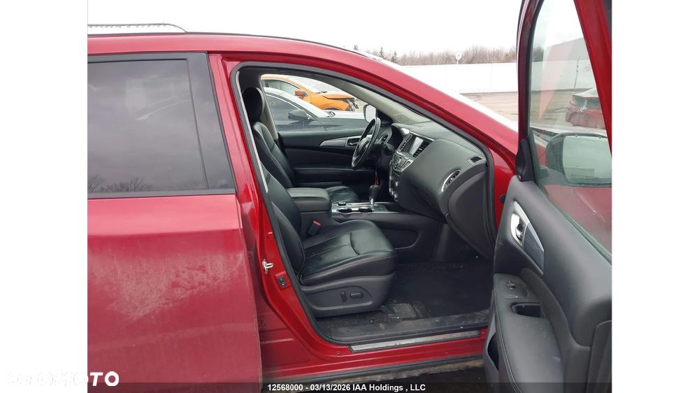 Nissan Pathfinder - 3