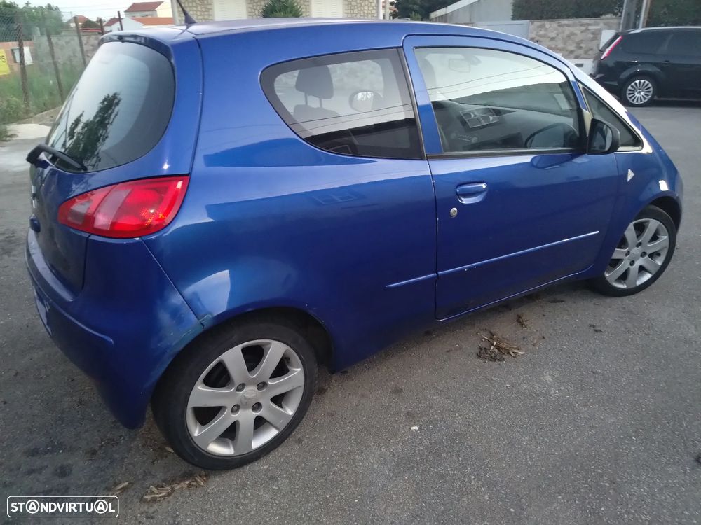Mitsubishi Colt 1.1 Base - 3