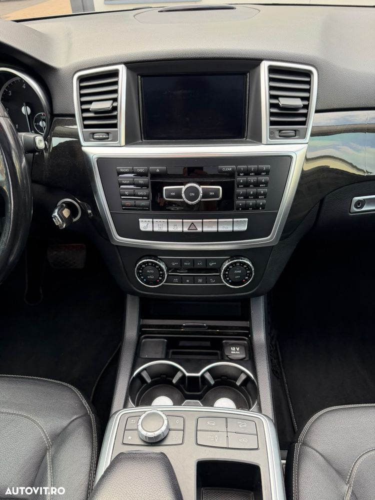Mercedes-Benz ML - 27