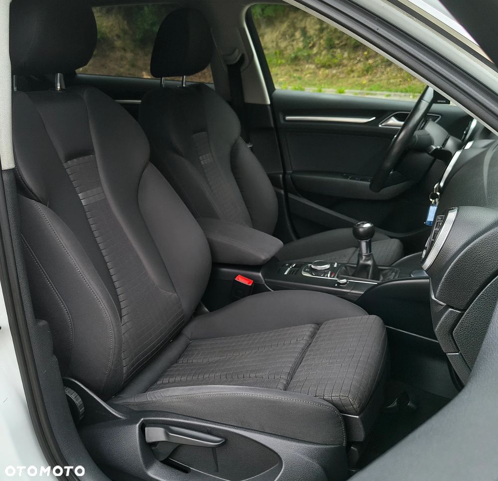 Audi A3 Sportback - 14