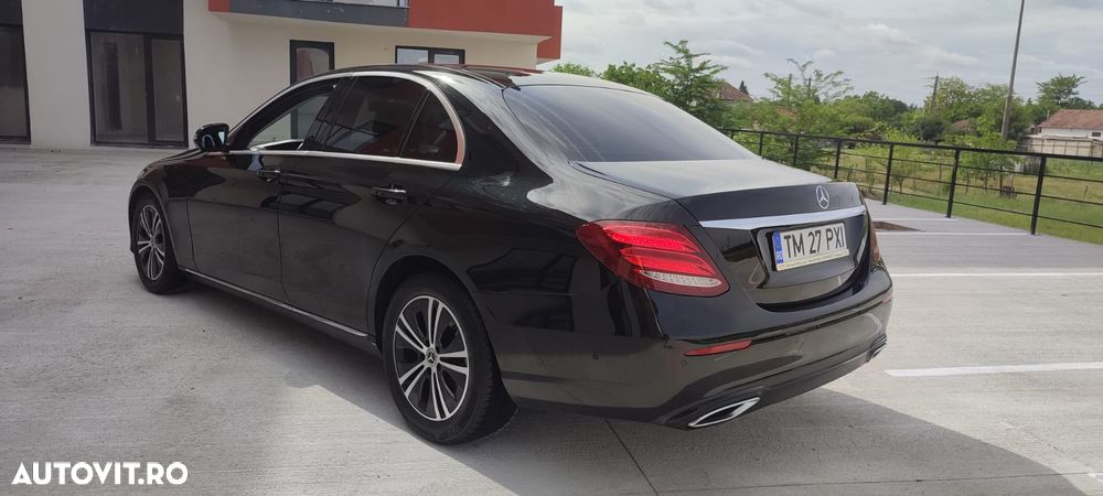 Mercedes-Benz E - 22