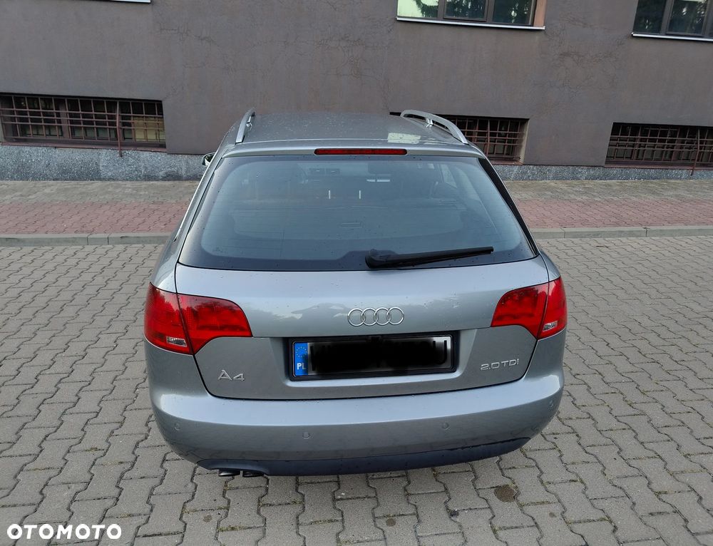 Audi A4 Avant 2.0 TDI - 13