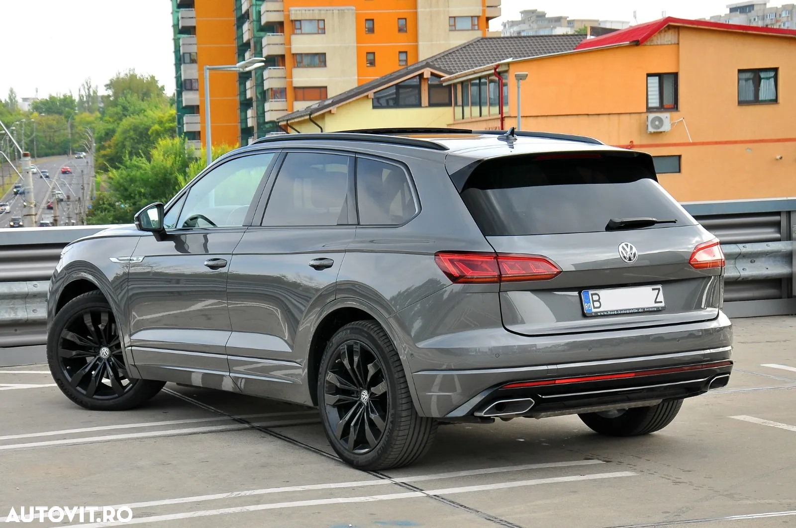 Volkswagen Touareg V6 TDI 4MOTION R-Line - 35