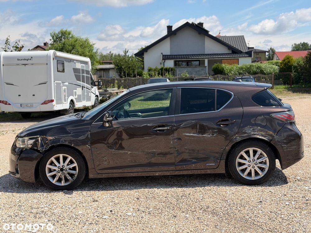 Lexus CT - 8