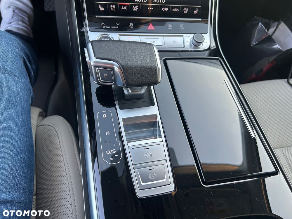 Audi A8 - 9