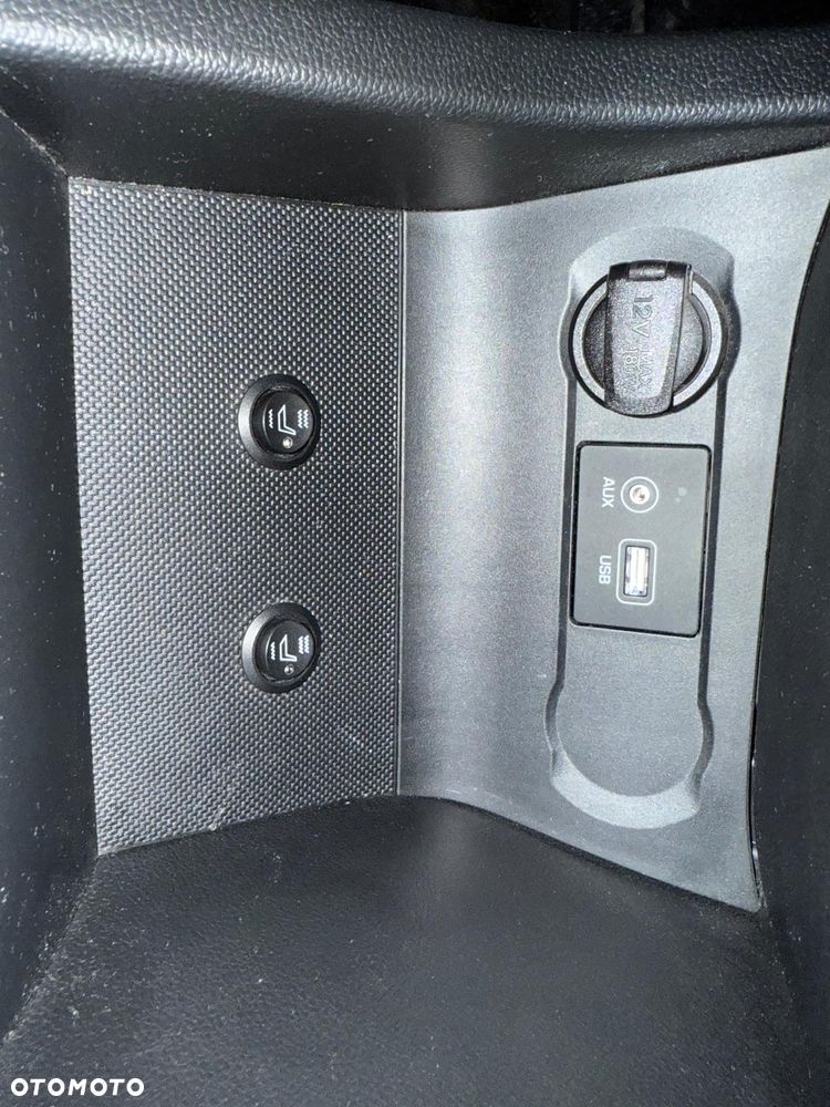 Hyundai i20 1.2 Select - 26