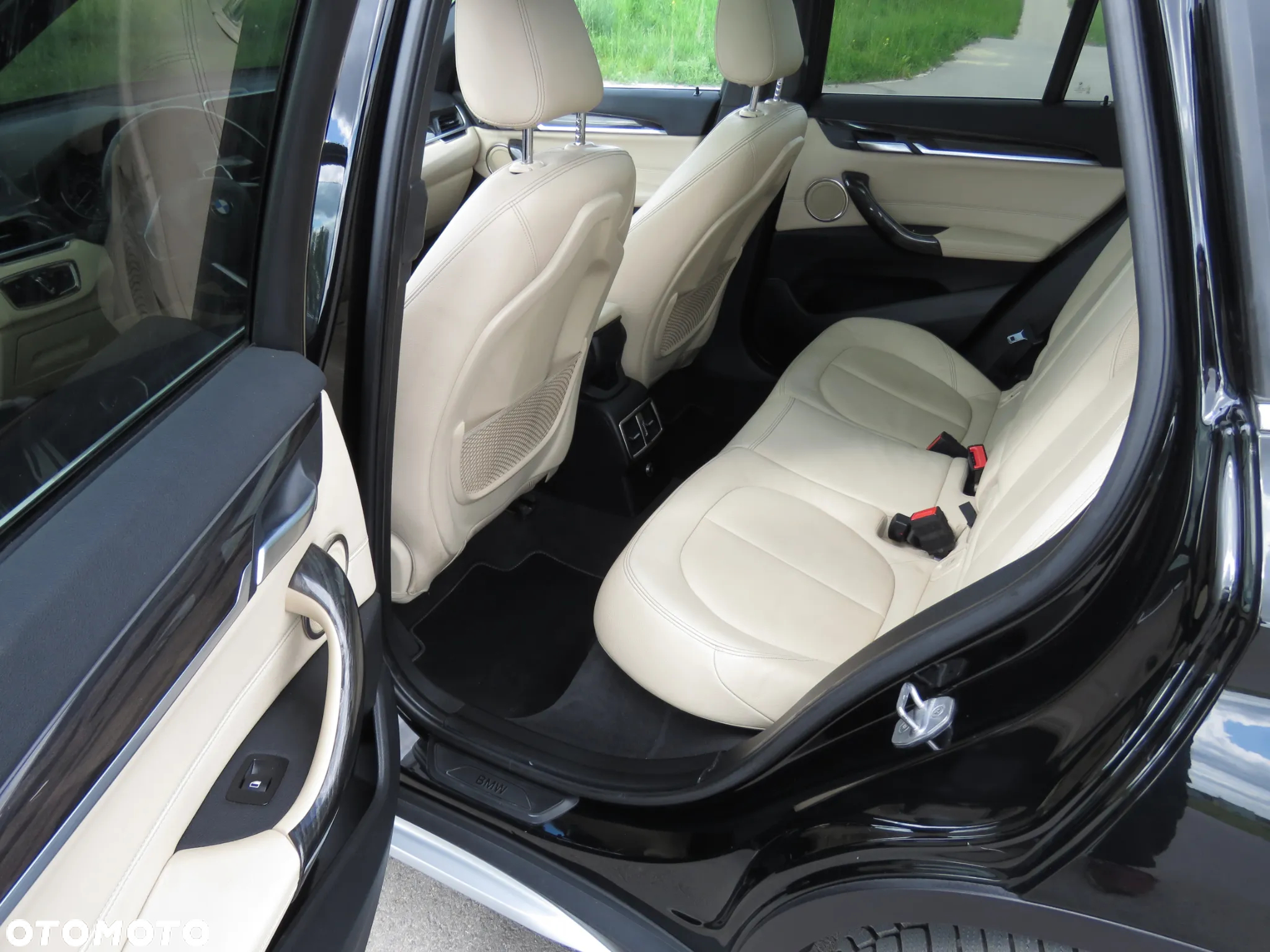 BMW X1 - 10