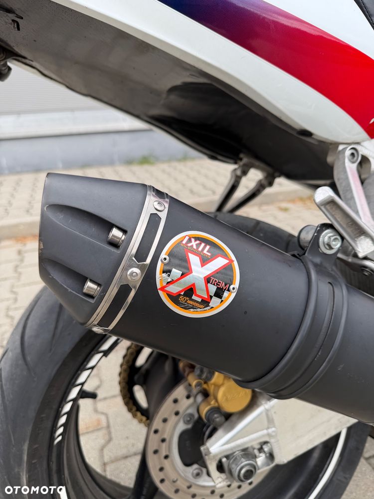 Honda CBR - 8