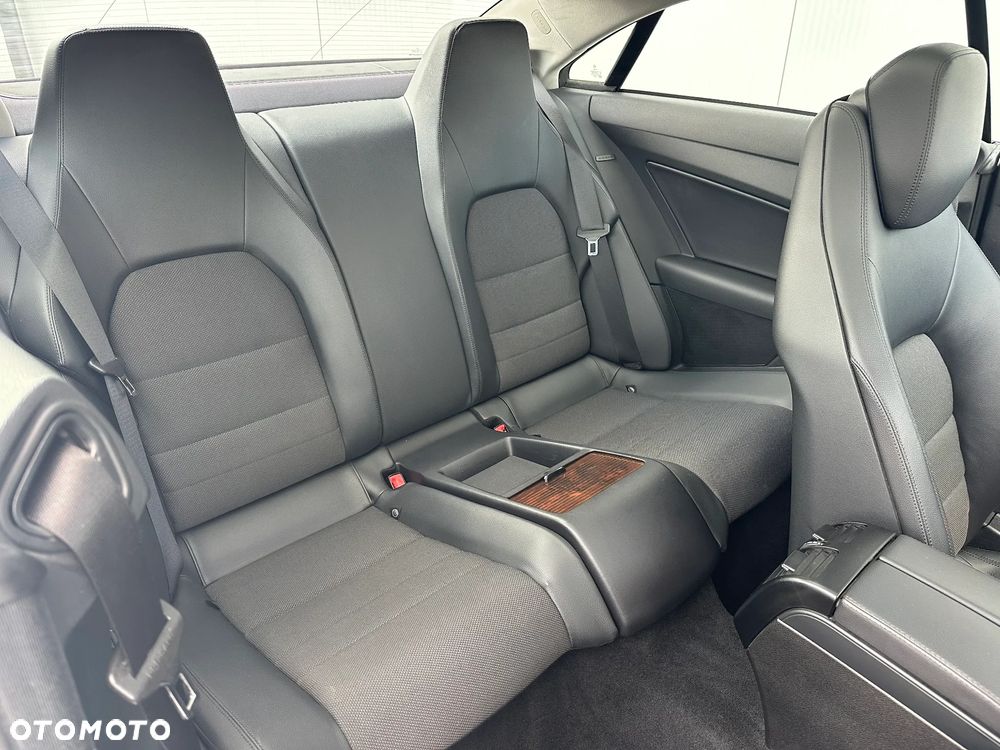 Mercedes-Benz Klasa E 250 CGI BlueEffICIENCY - 17