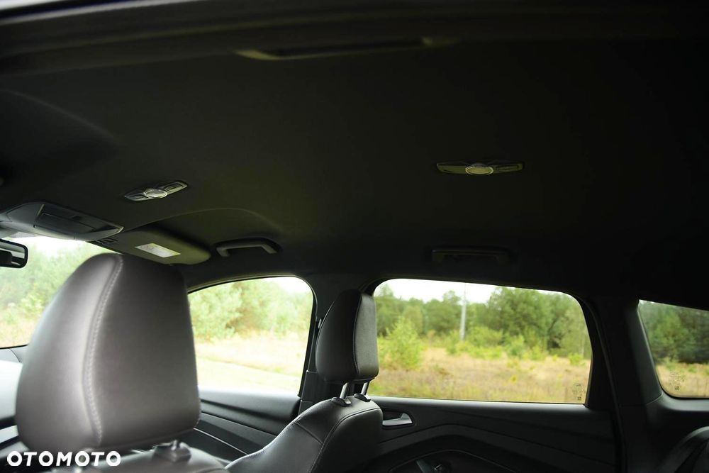 Ford Kuga 2.0 TDCi FWD ST-Line - 25