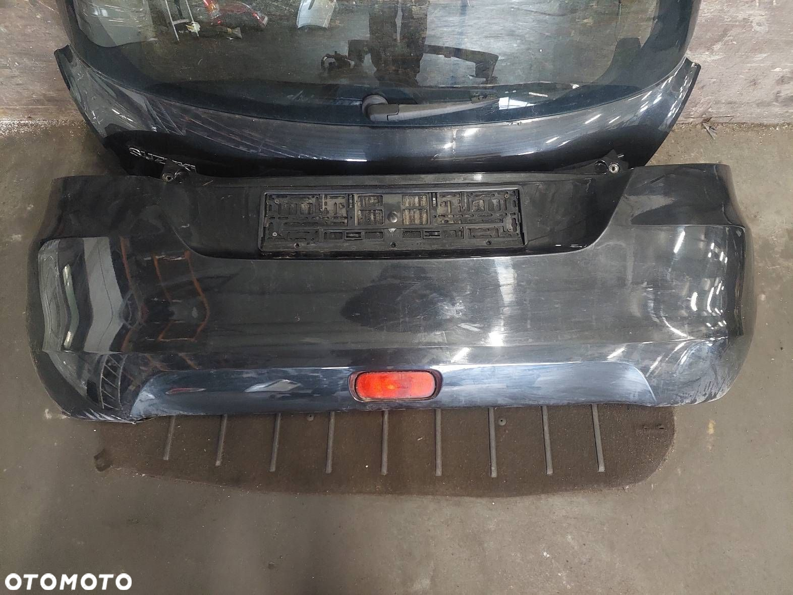 KOMPLETNY TYŁ KLAPA BAGAŻNIKA ZDERZAK LAMPA SUZUKI SWIFT V ZCE 10-17 - 5