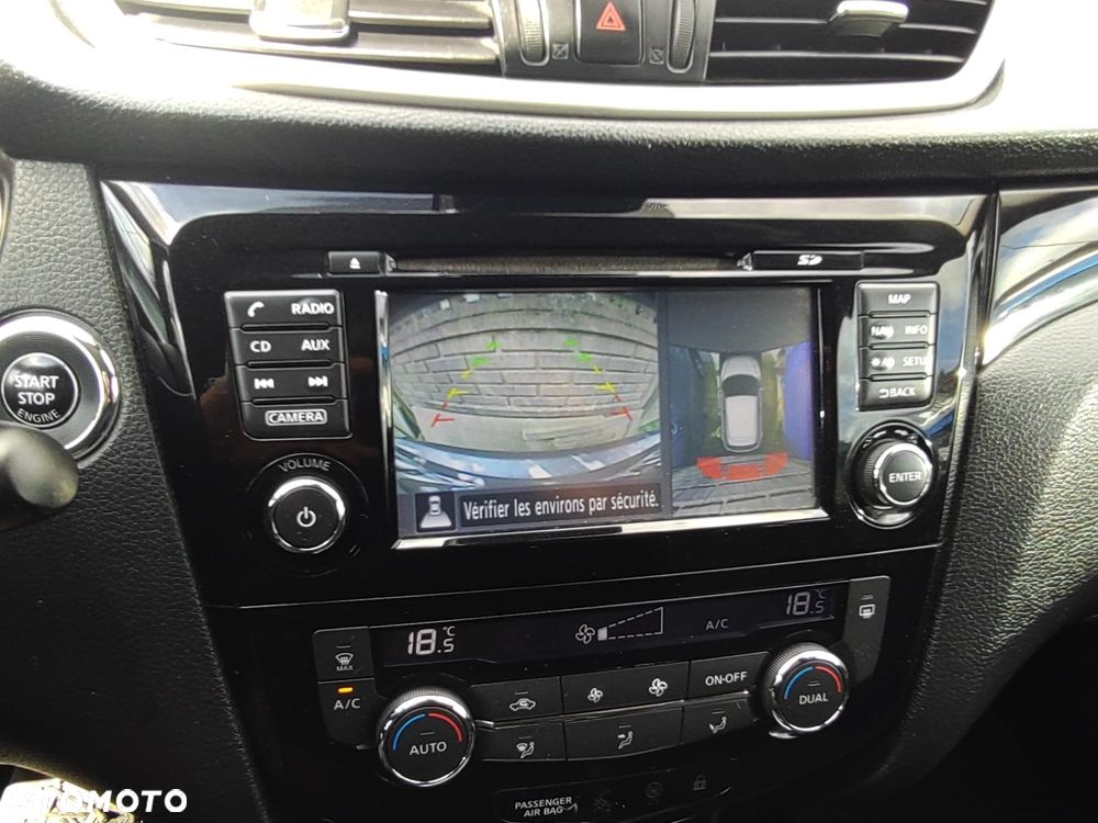 Nissan Qashqai 1.6 dCi Xtronic TEKNA - 28