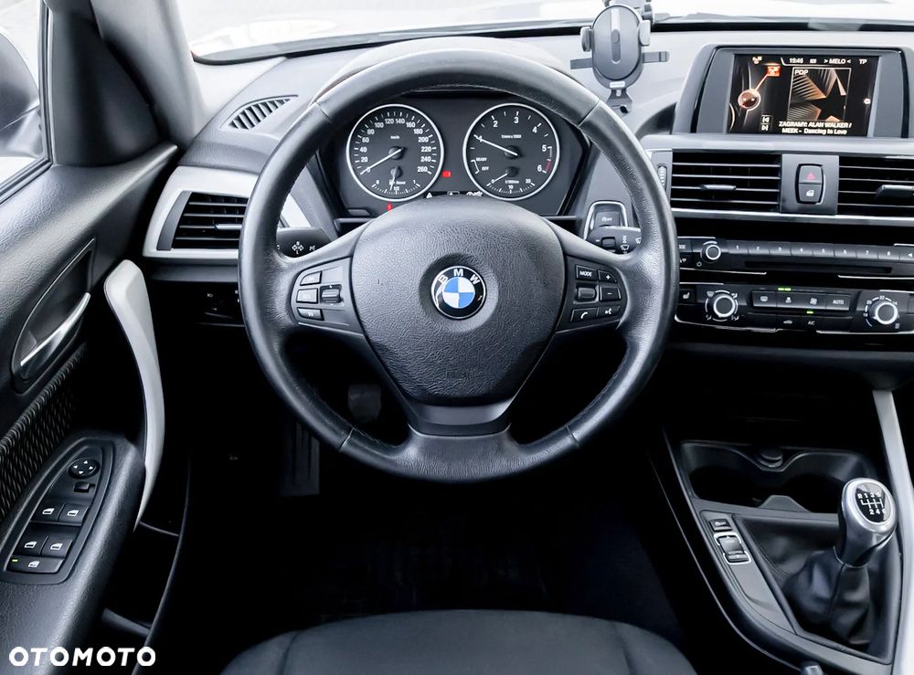 BMW Seria 1 - 17