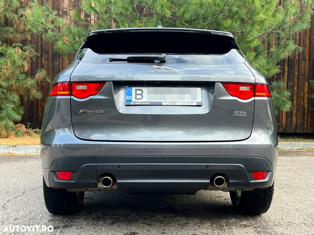 Jaguar F-Pace 25t AWD R-Sport - 5