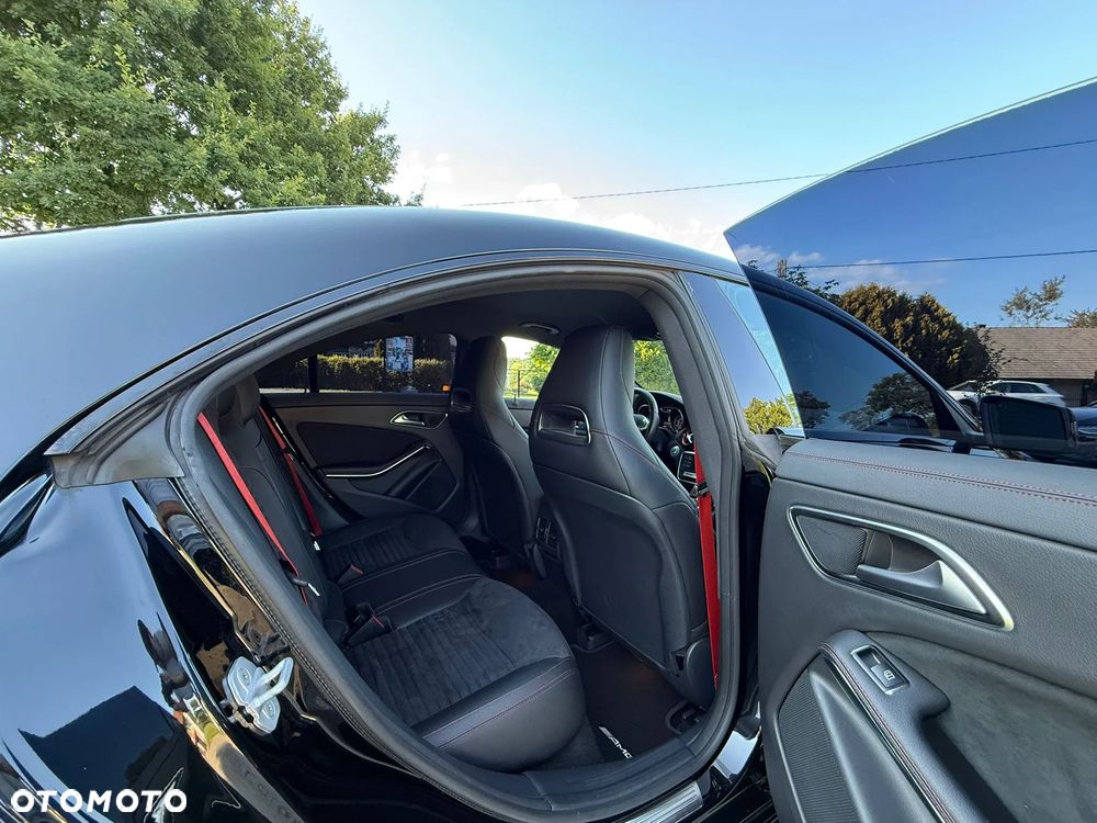 Mercedes-Benz CLA AMG 45 4-Matic - 30