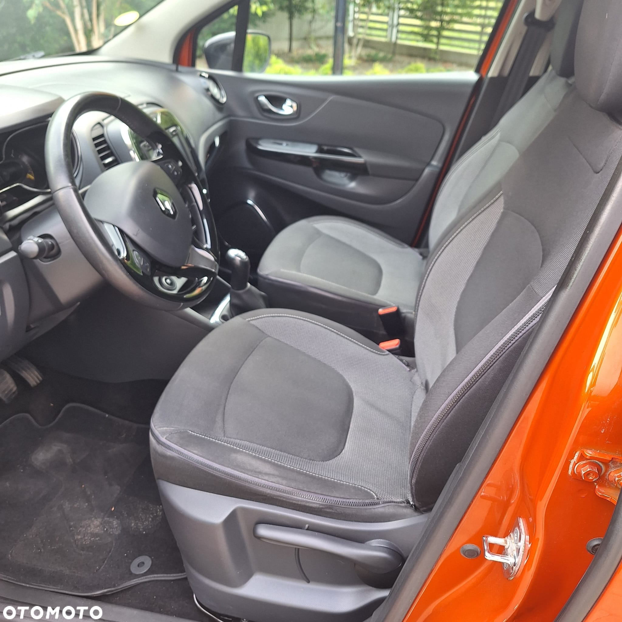 Renault Captur - 16