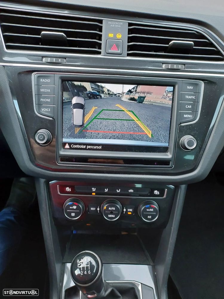 VW Tiguan 2.0 TDI R-Line - 12