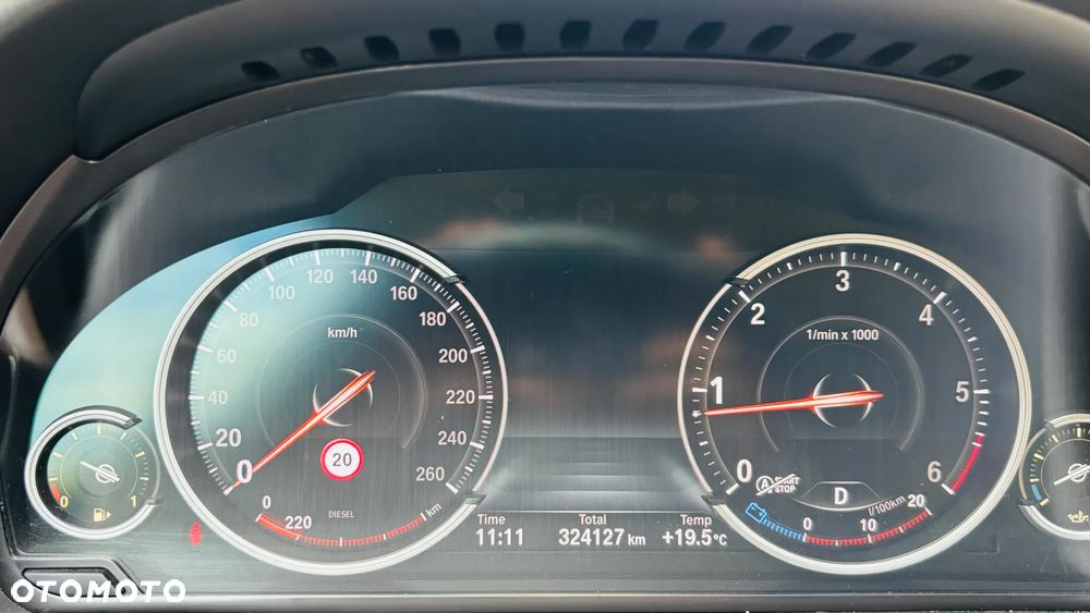 BMW Seria 5 525d xDrive Luxury Line - 16