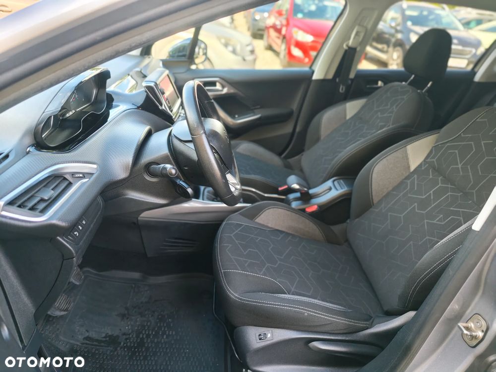 Peugeot 2008 1.6 BlueHDi Style - 20