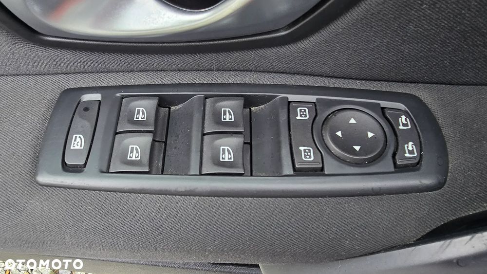 Renault Megane TCe 130 Dynamique - 25