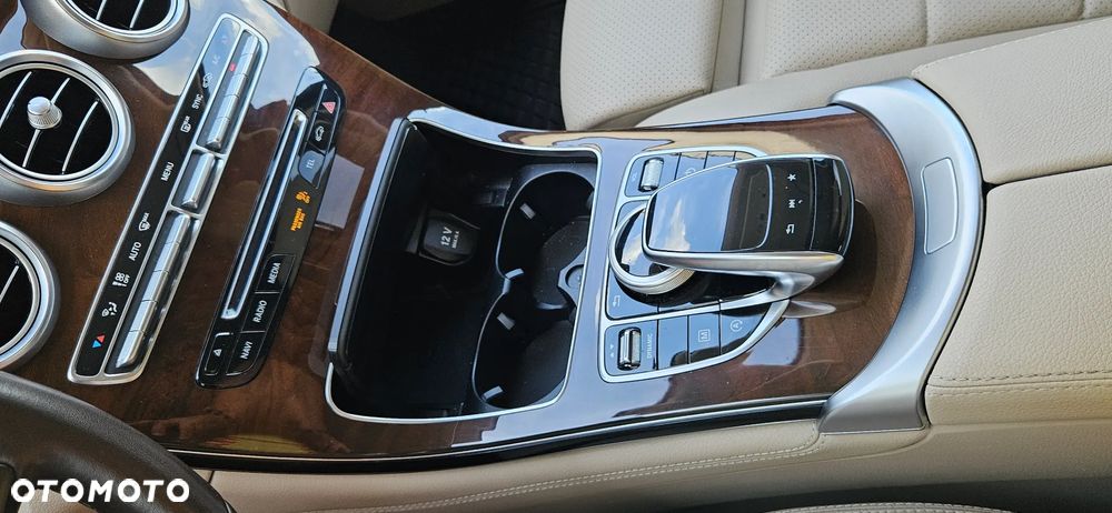 Mercedes-Benz GLC 220 d 4Matic 9G-TRONIC - 21