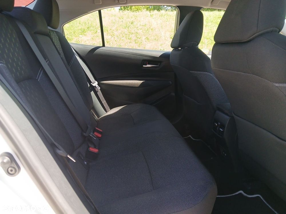 Toyota Corolla 1.8 Hybrid Comfort - 14