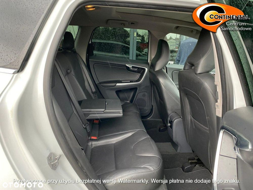 Volvo XC 60 - 6
