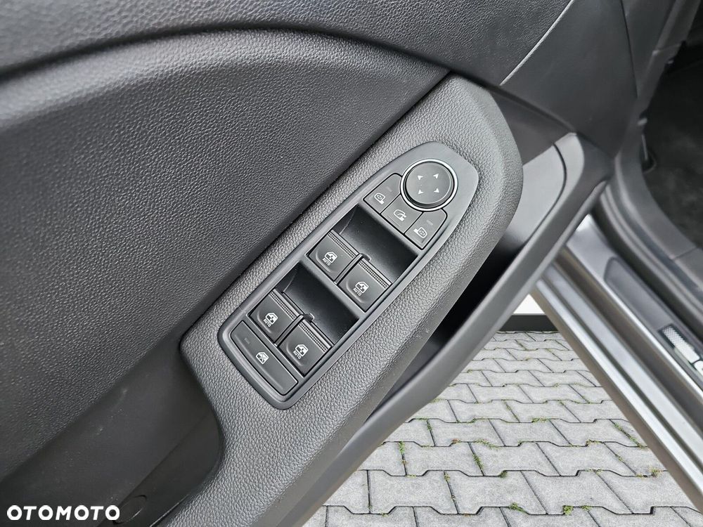 Mitsubishi Colt 1.0T Intense Style Cold - 29