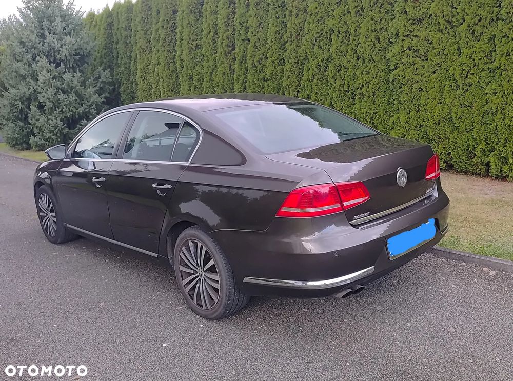 Volkswagen Passat - 3