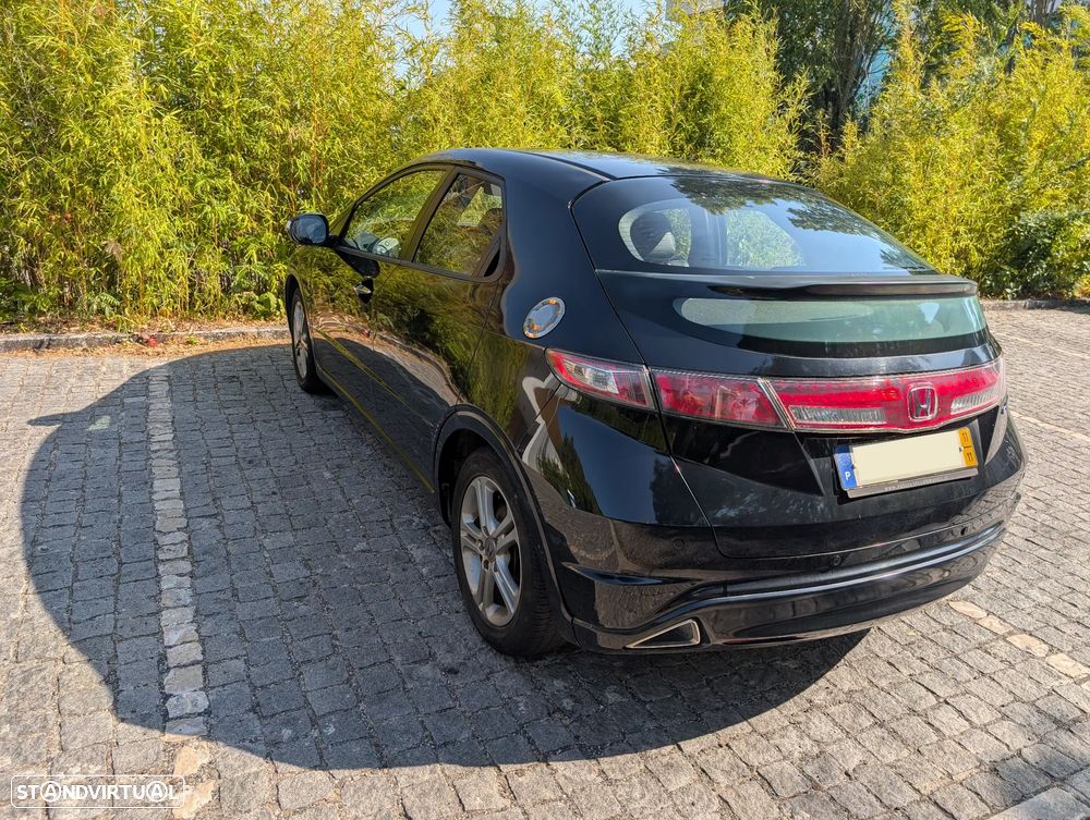 Honda Civic 1.4 i-VTEC Comfort - 4