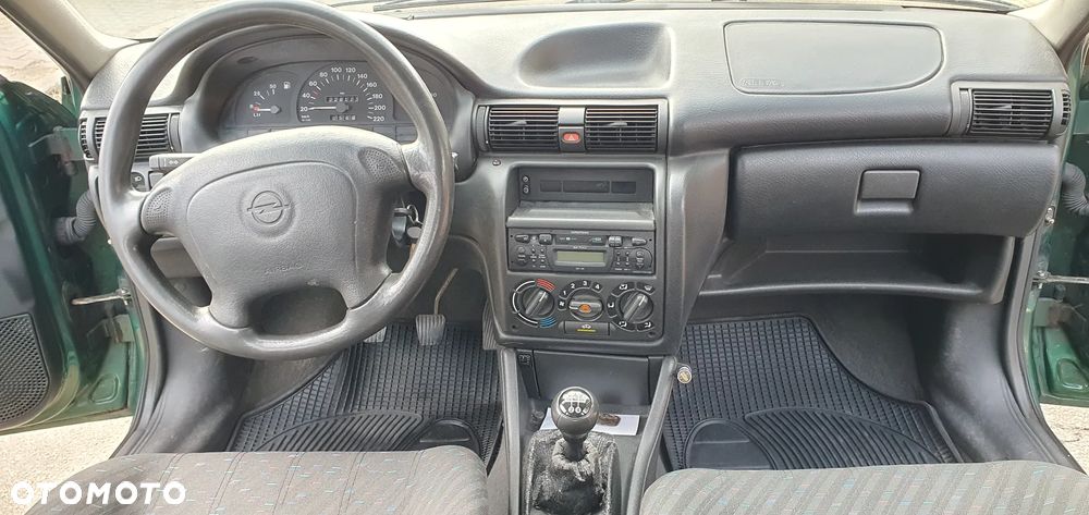Opel Astra 1.4 Base - 7