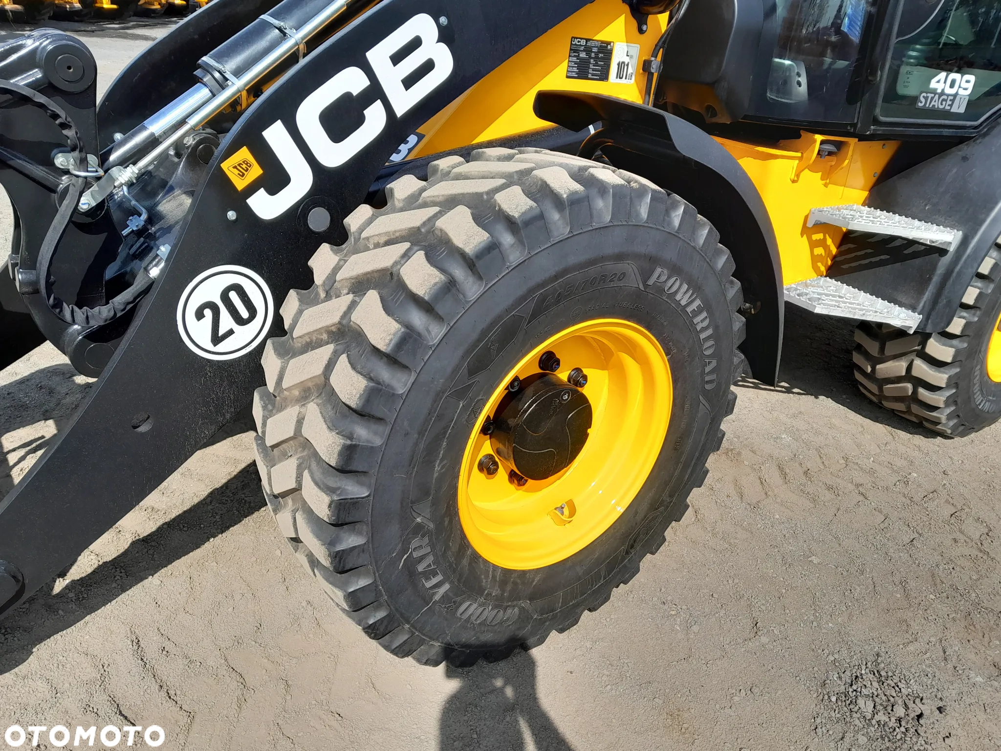 JCB 409 - 15