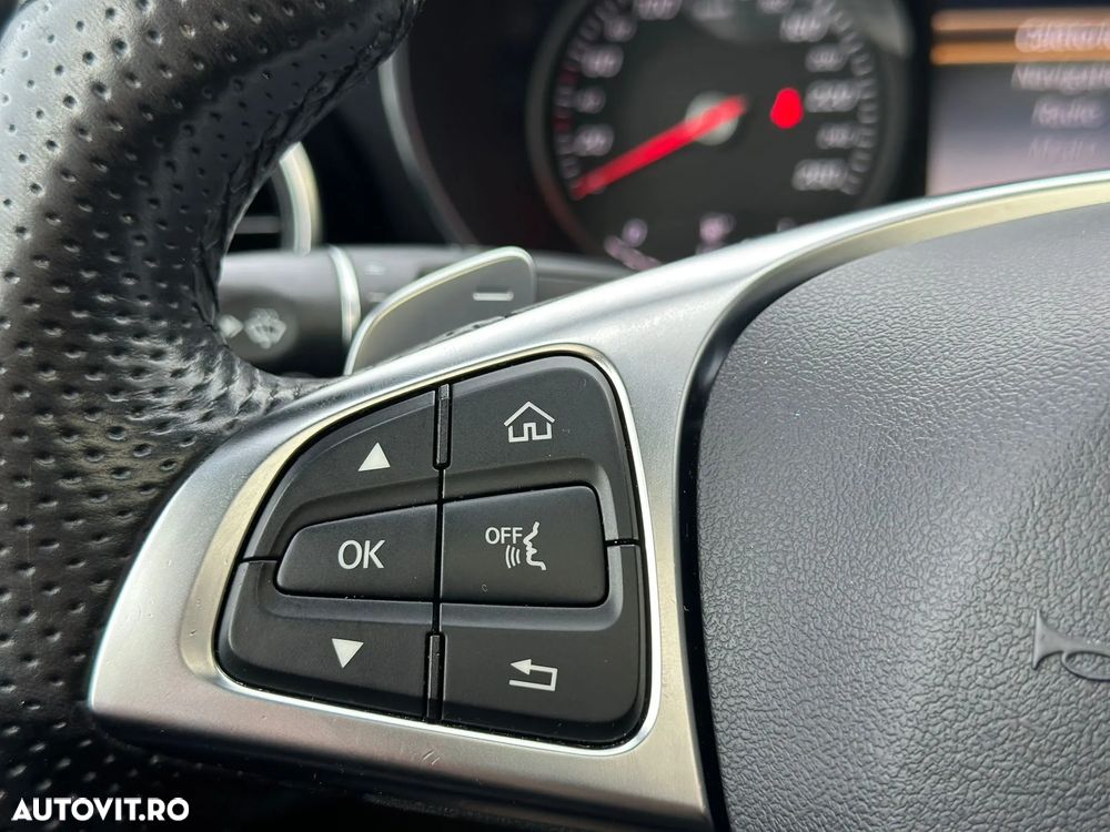 Mercedes-Benz C - 27
