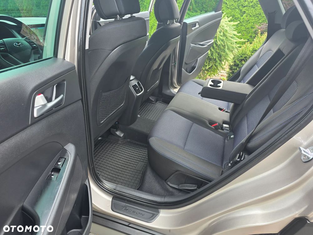 Hyundai Tucson blue 1.6 GDi 2WD Passion - 12