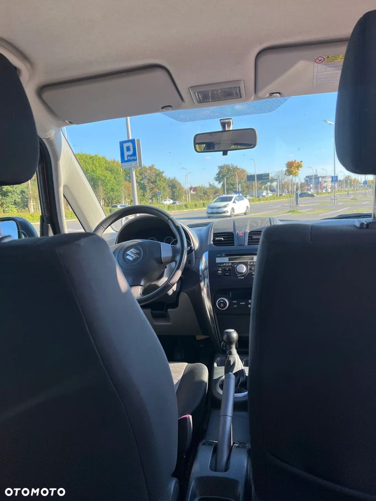 Suzuki SX4 1.6 Premium - 25
