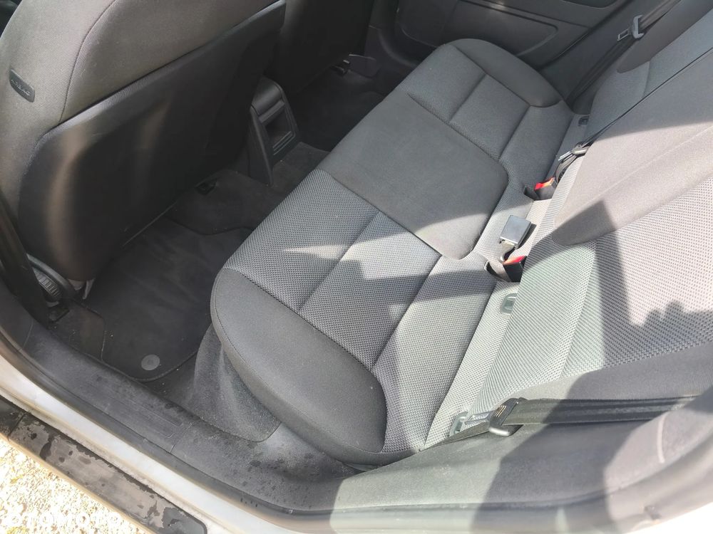 Audi A3 Sportback 1.6 TDI DPF Attraction - 5
