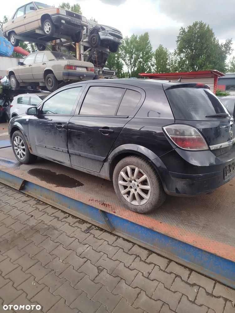 Opel Astra H na części. - 7