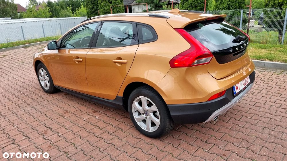 Volvo V40 Cross Country D3 Momentum - 8
