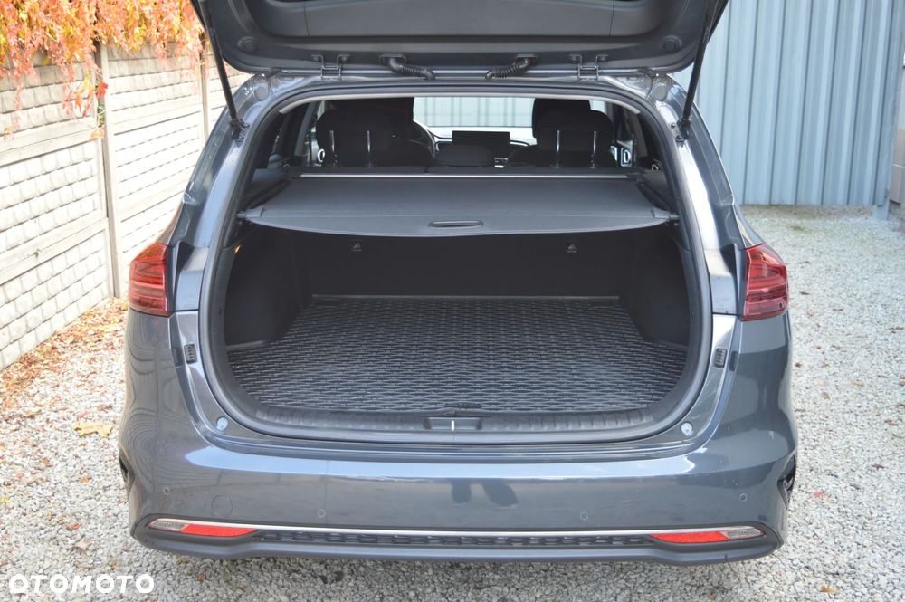 Kia Ceed 1.5 T-GDI Business Line Plus DCT - 38