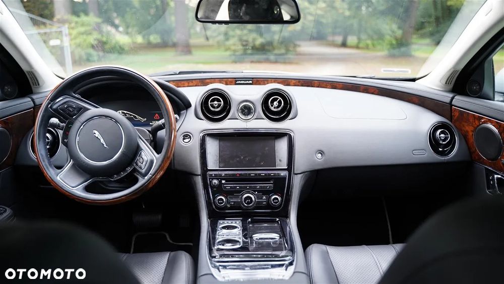 Jaguar XJ 3.0 V6 Kompressor Portfolio - 6