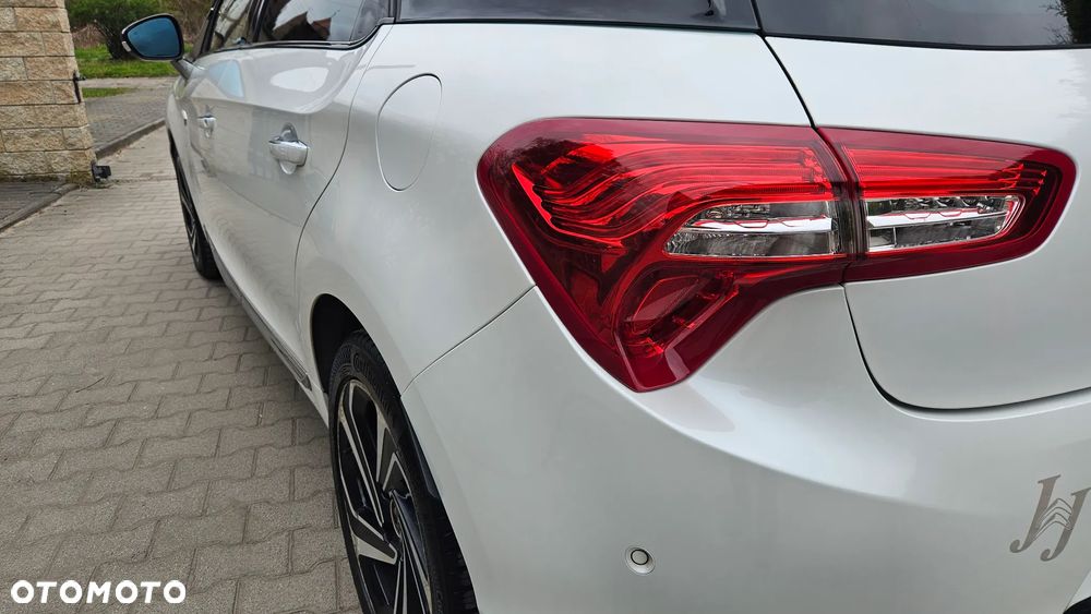 DS Automobiles DS 5 - 5
