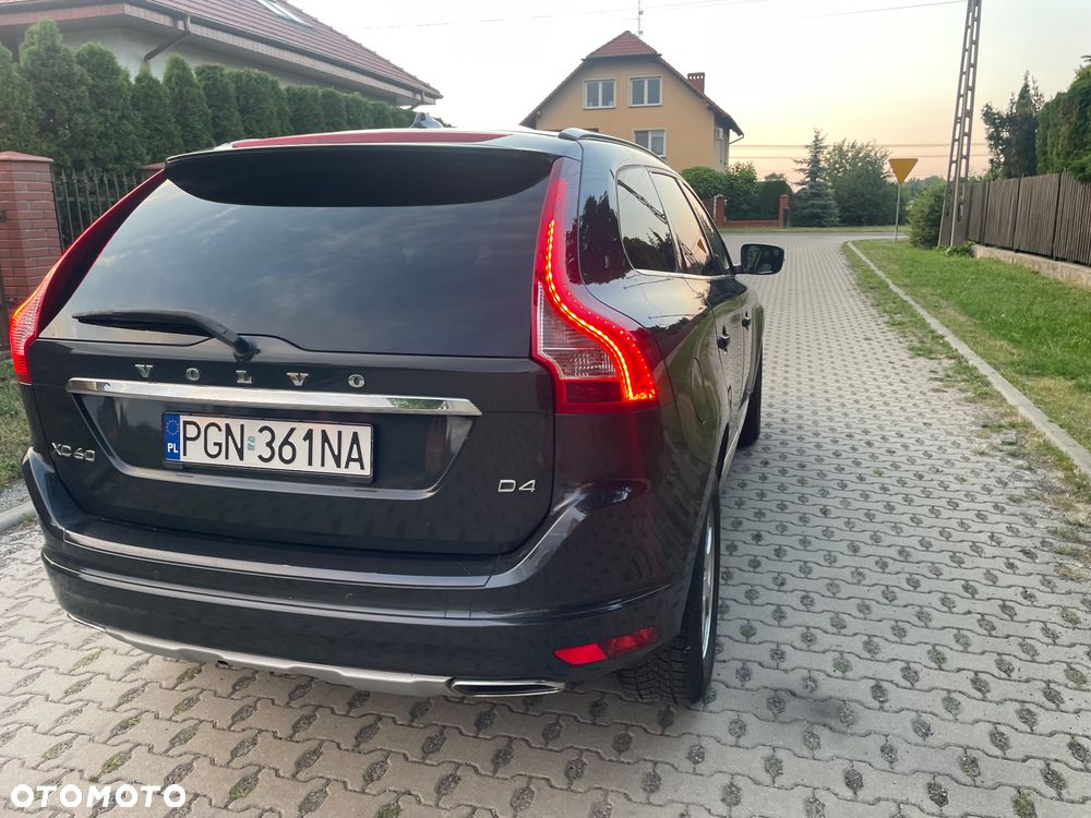Volvo XC 60 D4 Geartronic Summum - 8